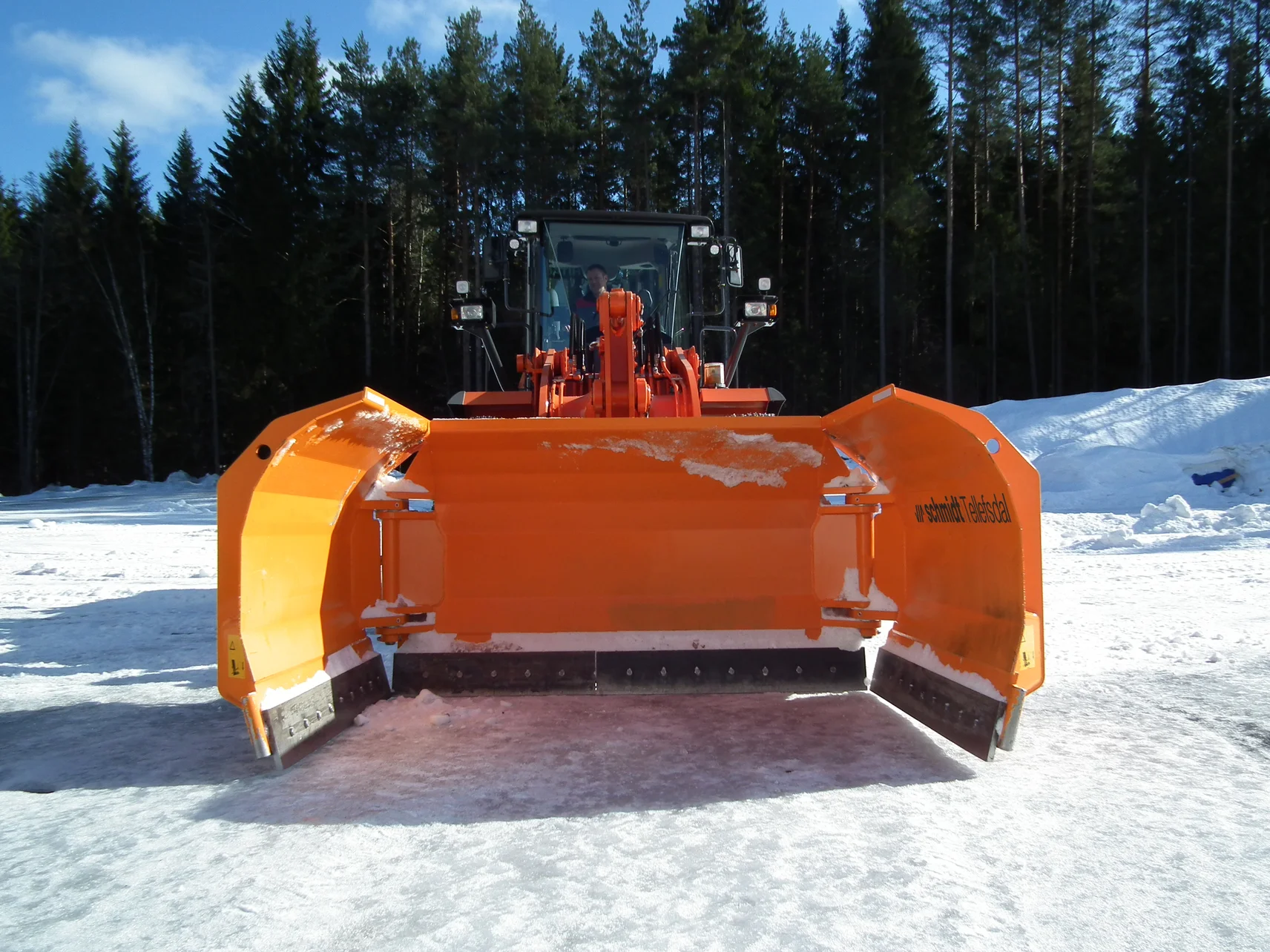 Snow ploughs | Tellefsdal U-H2 | Aebi Schmidt Group